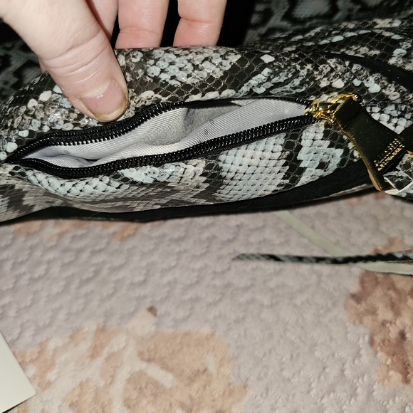 NWT Aimee Kestenberg "Night is Young" Hobo bag - Grey snakeskin DISCONTINUED - Picture 6 of 14